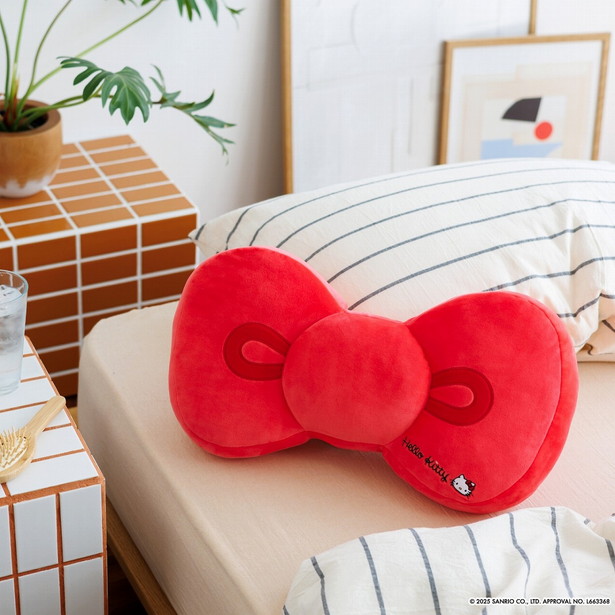 Hello Kitty ふわもちリボンクッションBOOK