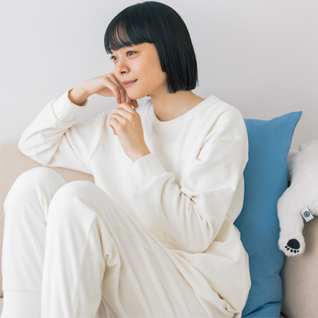 【一般医療機器】Recoverypro Lab. 疲労回復ウェア 『リンネル監修』ベロア長袖 レディース Mサイズ OFF WHITE