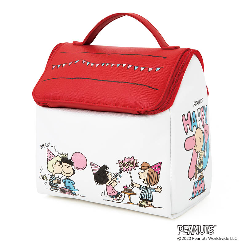 Snoopy スヌーピーハウスの収納ポーチ Book Peanuts 70th Limited Design 宝島社の公式webサイト 宝島チャンネル