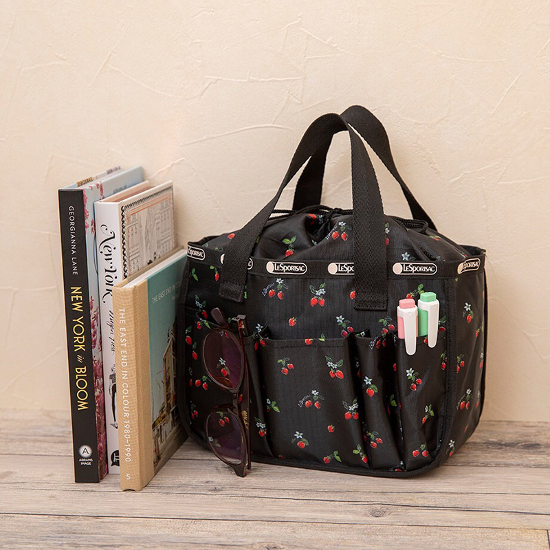 LESPORTSAC COLLECTION BOOK MULTI BOX/STRAWBERRY PATCH│宝島社の 