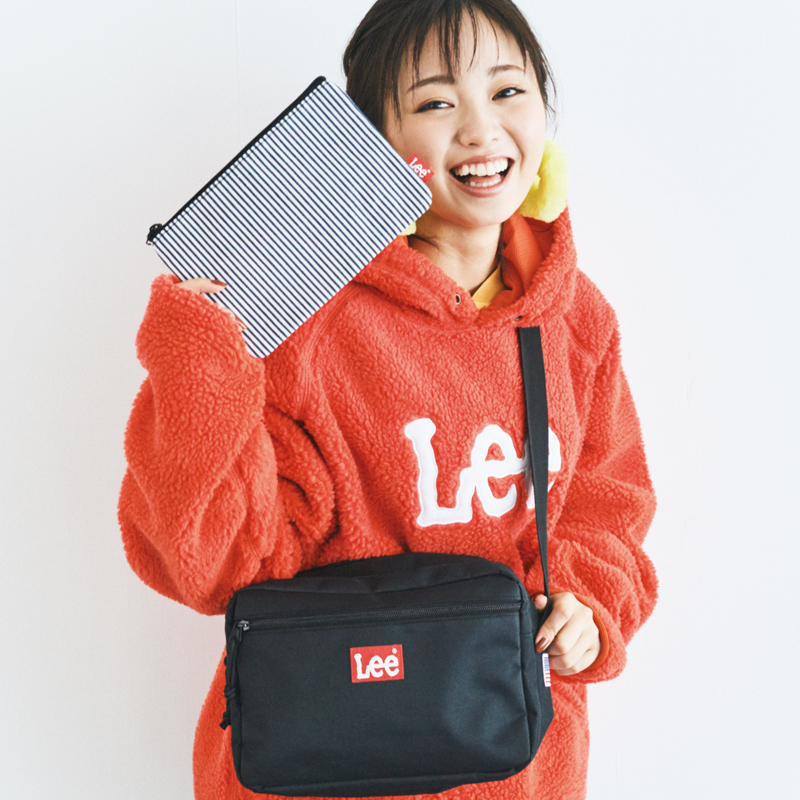 Lee(R) SHOULDER BAG BOOK RED│宝島社の公式WEBサイト 宝島チャンネル