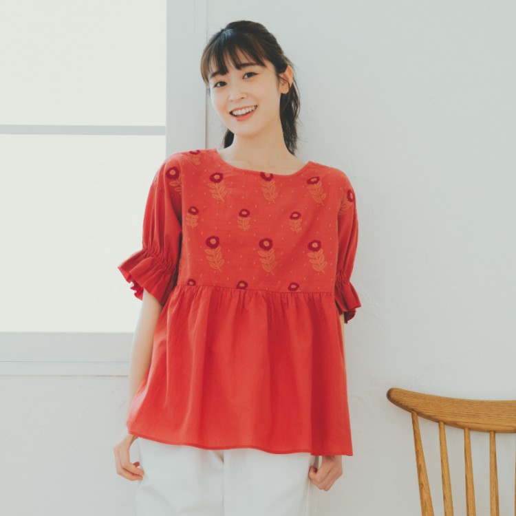 kippis×ゆべし ときめく花刺繍ブラウス RED