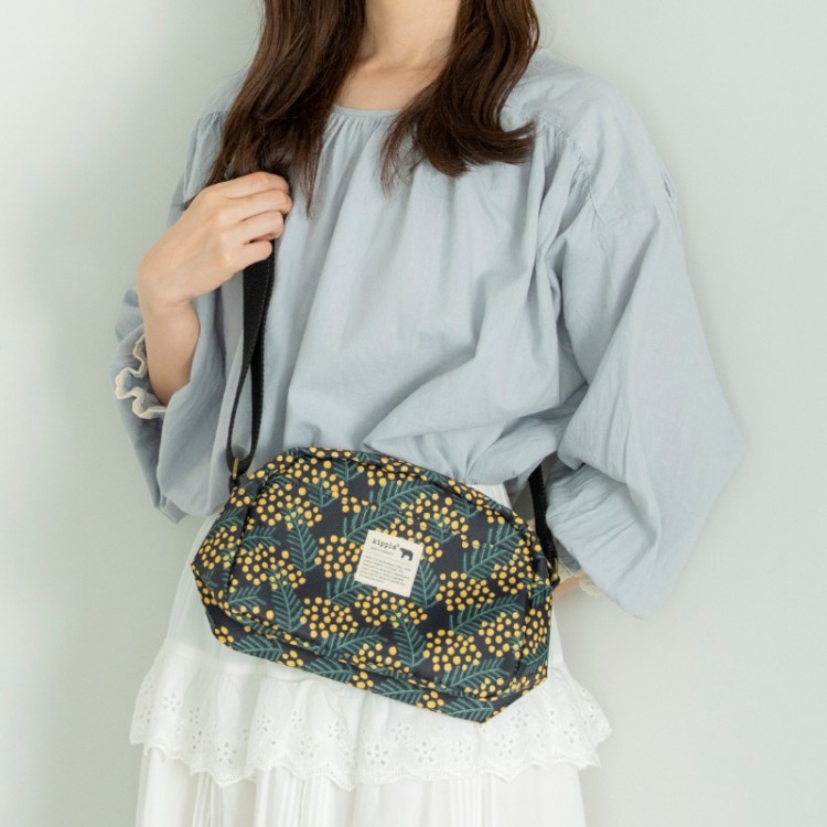 【SALE】kippis ラウンドショルダーバッグ　Mimosa　ブラック