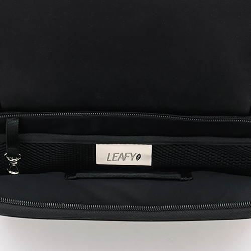 LEAFY（リーフィ）のロゴ入り
