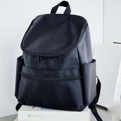 【SALE】憧れ雑誌の常連スタイリスト永岡美夏デザイン ガバッと開いて中が見渡せる 便利なコの字オープンリュックBOOK