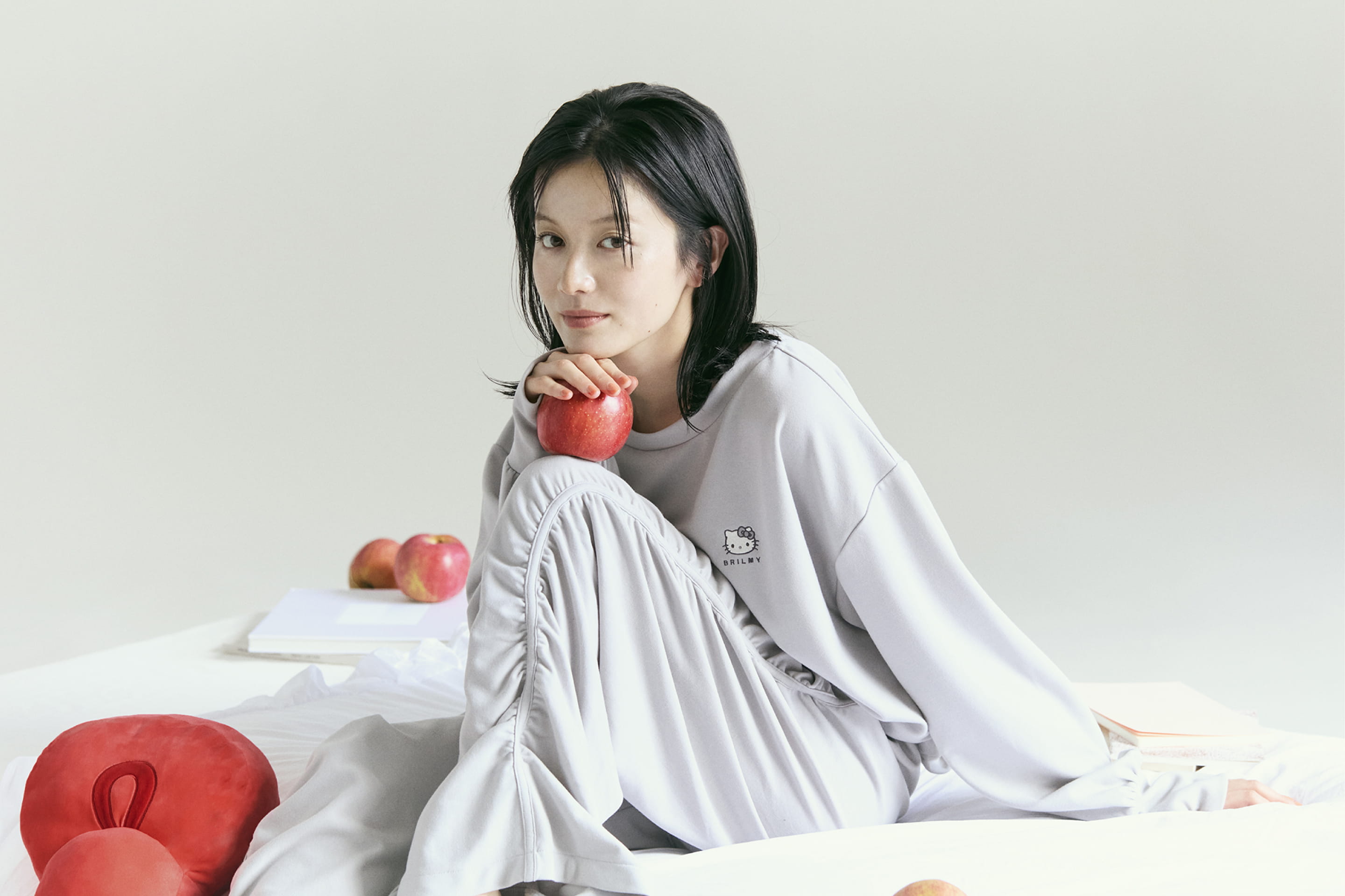 HELLO KITTY × BRILMYのイメージカット