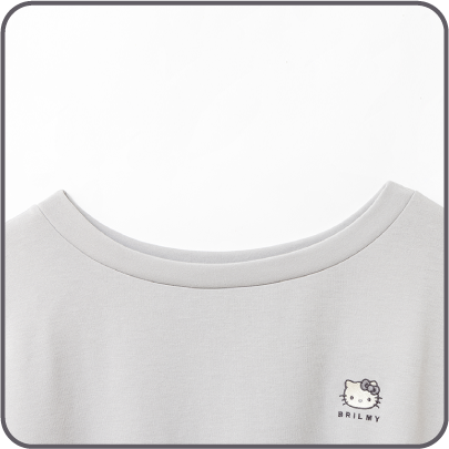 HELLO KITTY × BRILMY トップスの襟元